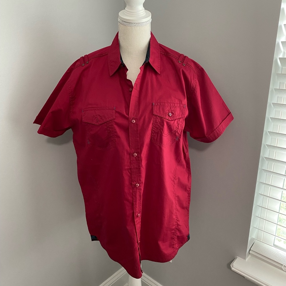 Men’s red shirt